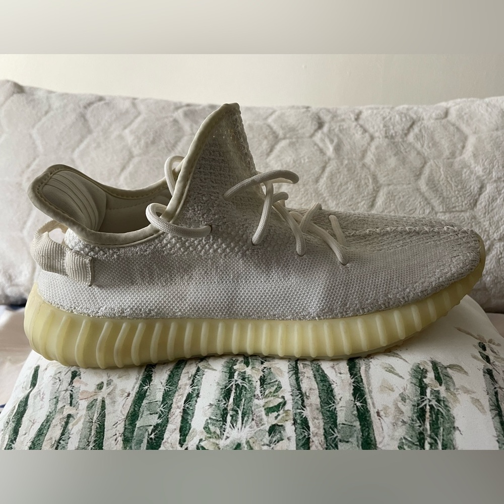 Yeezy Boost 350 V2 Cream (Authentic)